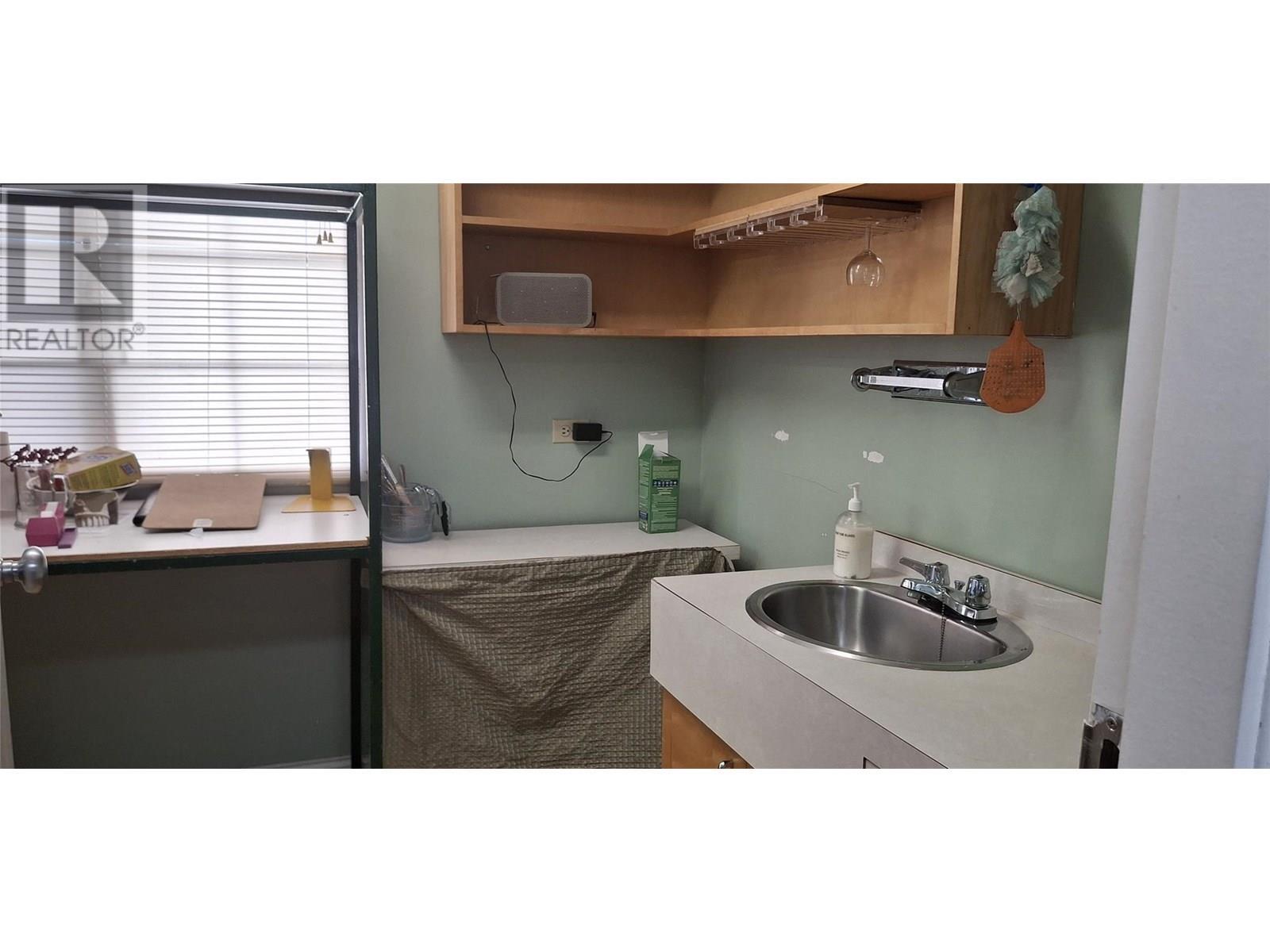 722 1St Avenue, Chase, BC