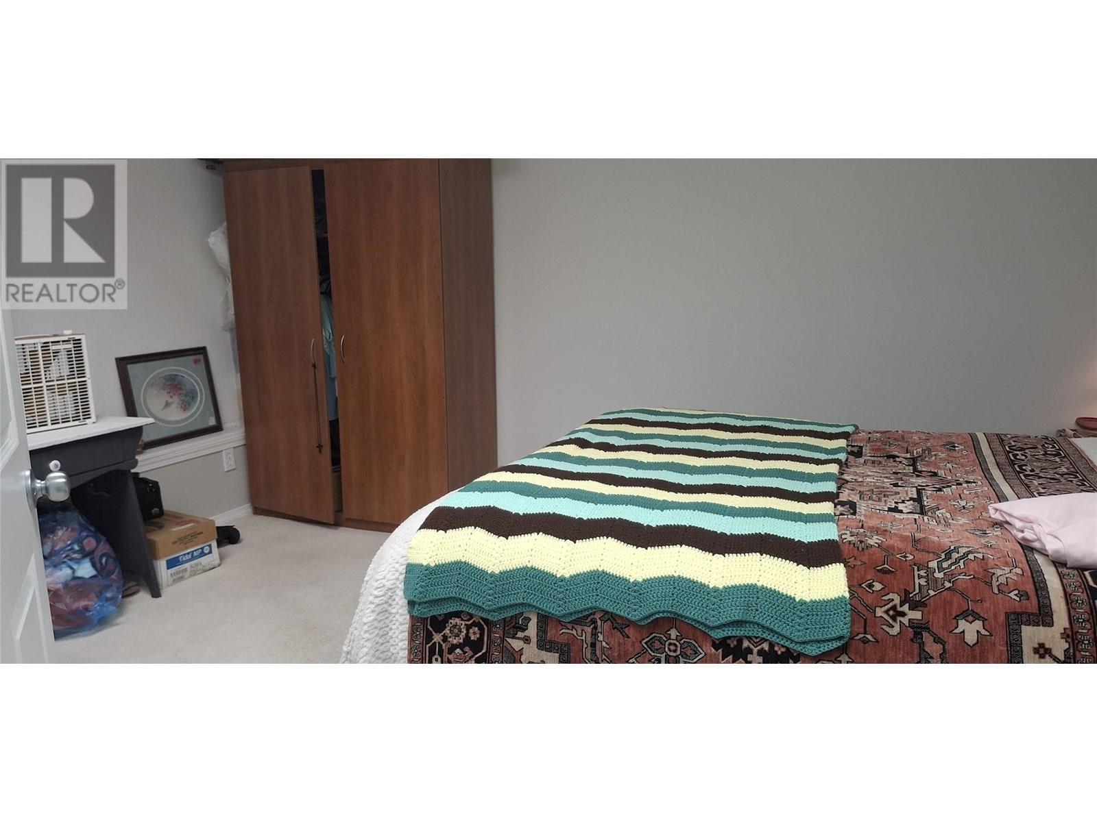 722 1St Avenue, Chase, BC