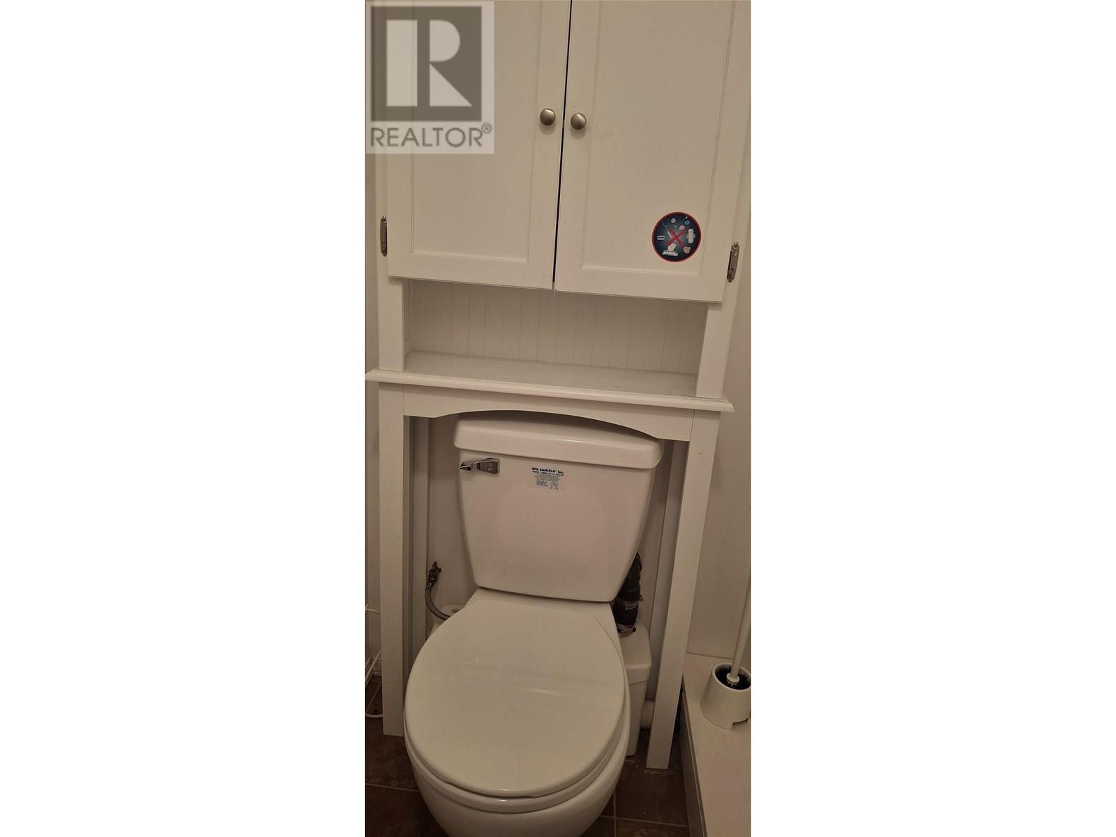 722 1St Avenue, Chase, BC