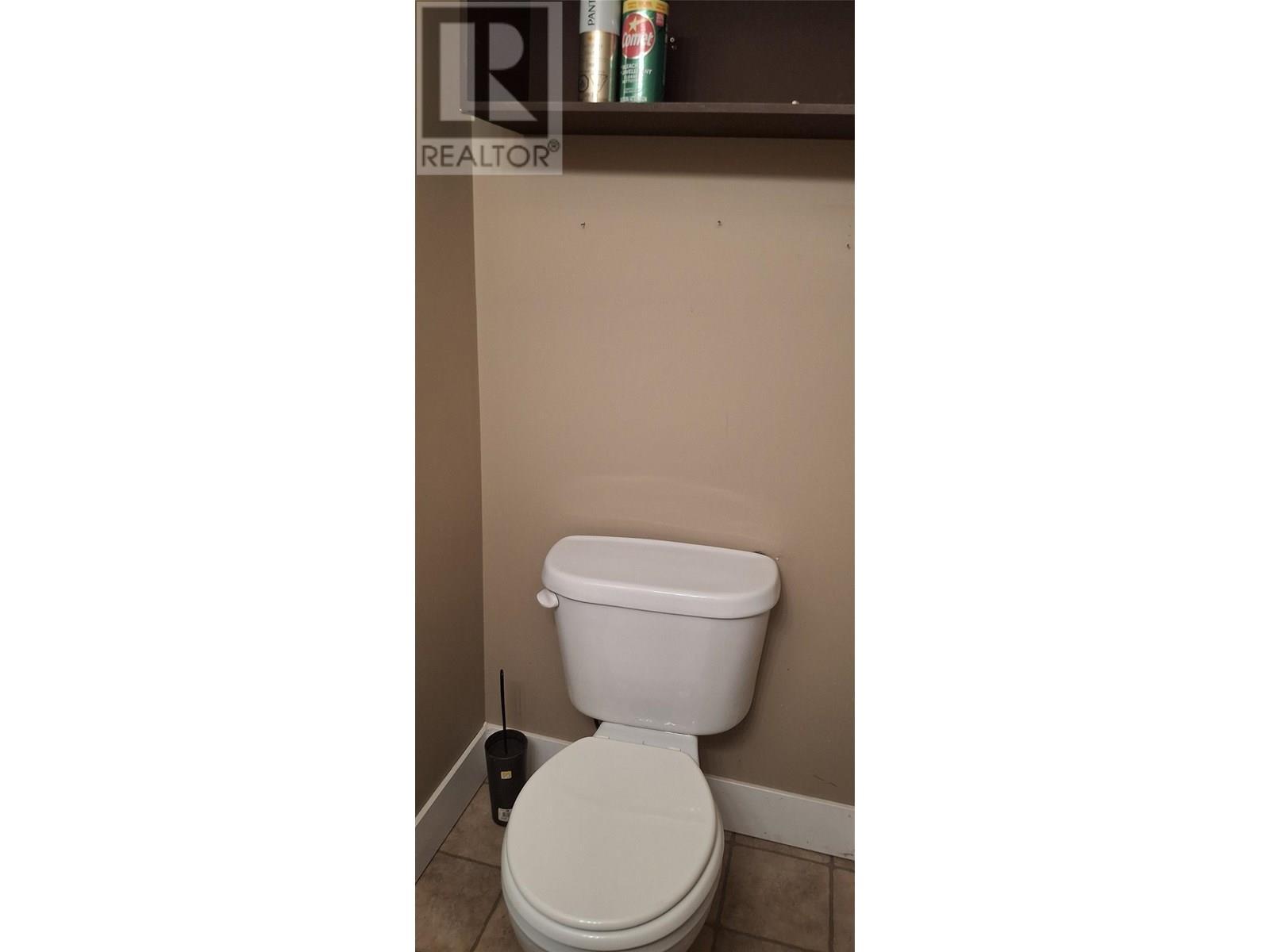 722 1St Avenue, Chase, BC