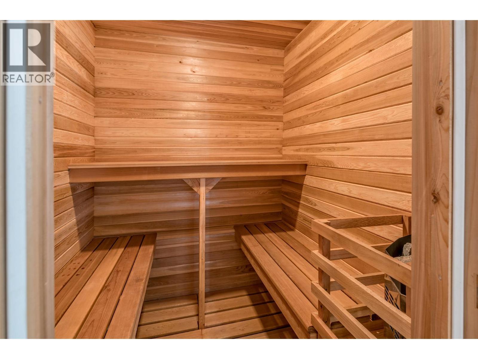 3286 Upper Mcleod Road, Spallumcheen, BC - Indoor Photo Showing Other Room