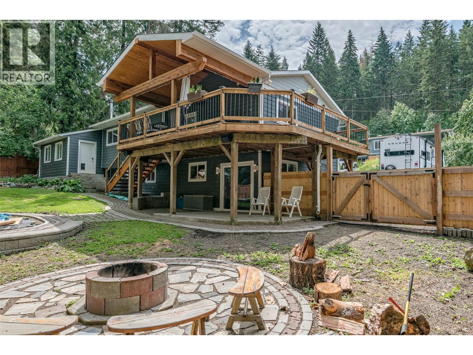3286 Upper Mcleod Road, Spallumcheen, BC - Outdoor With Deck Patio Veranda