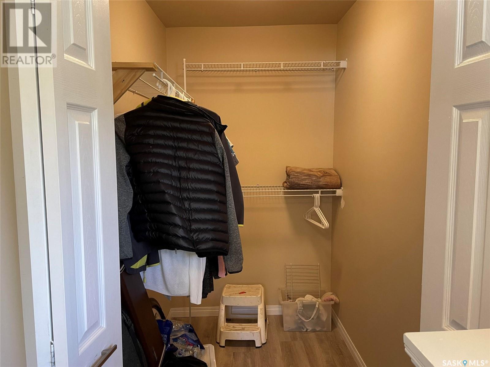 118 2Nd Street E, Lafleche, SK - Indoor With Storage
