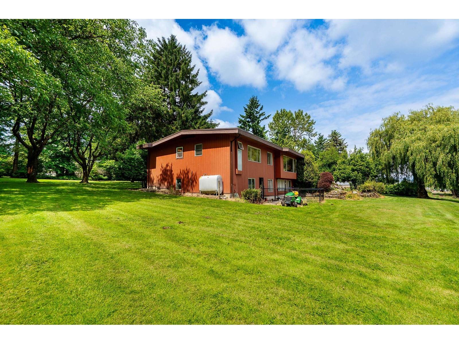 5948 156 Street, Surrey, BC