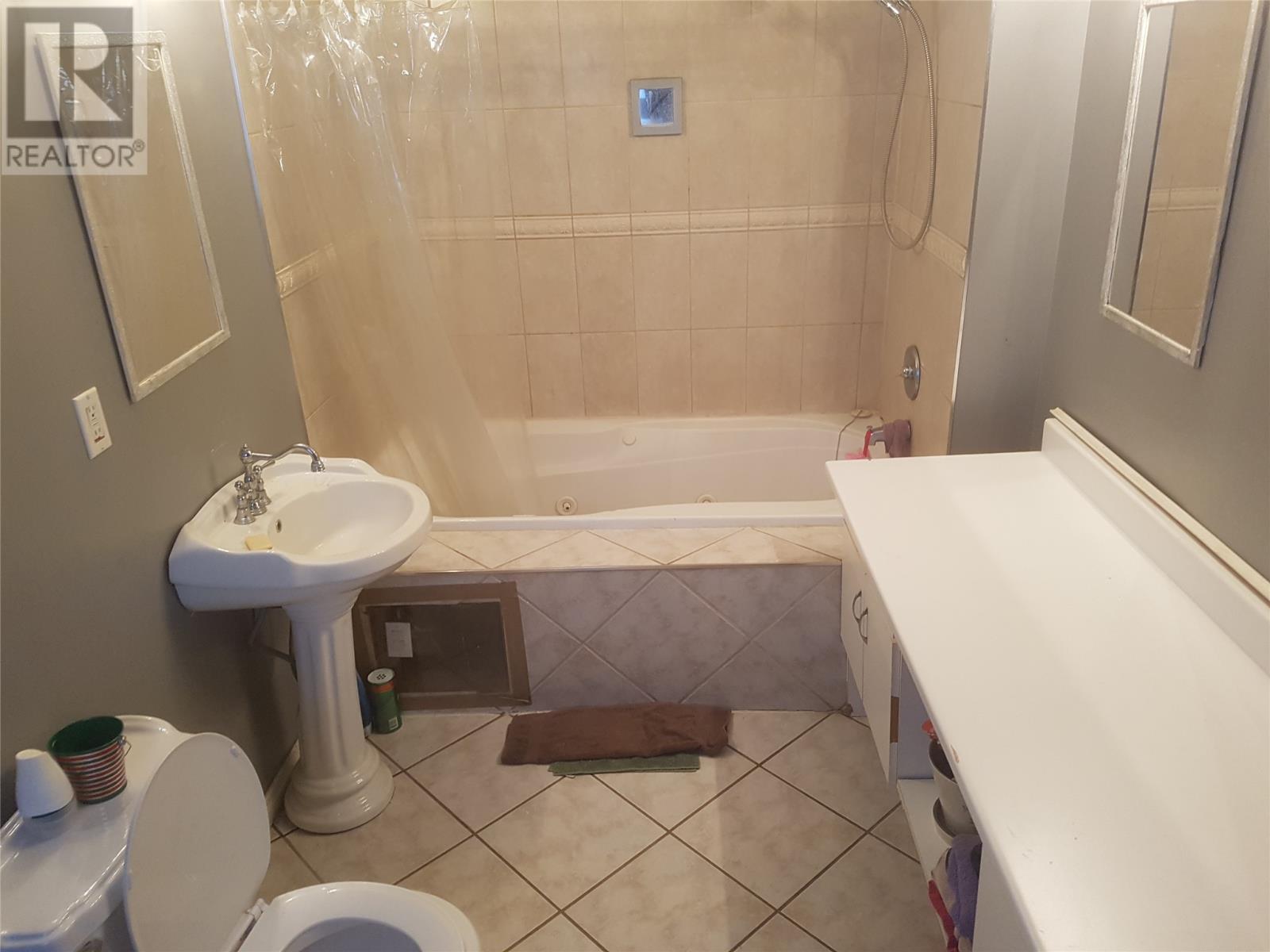 52 Main Street, Stephenville, NL