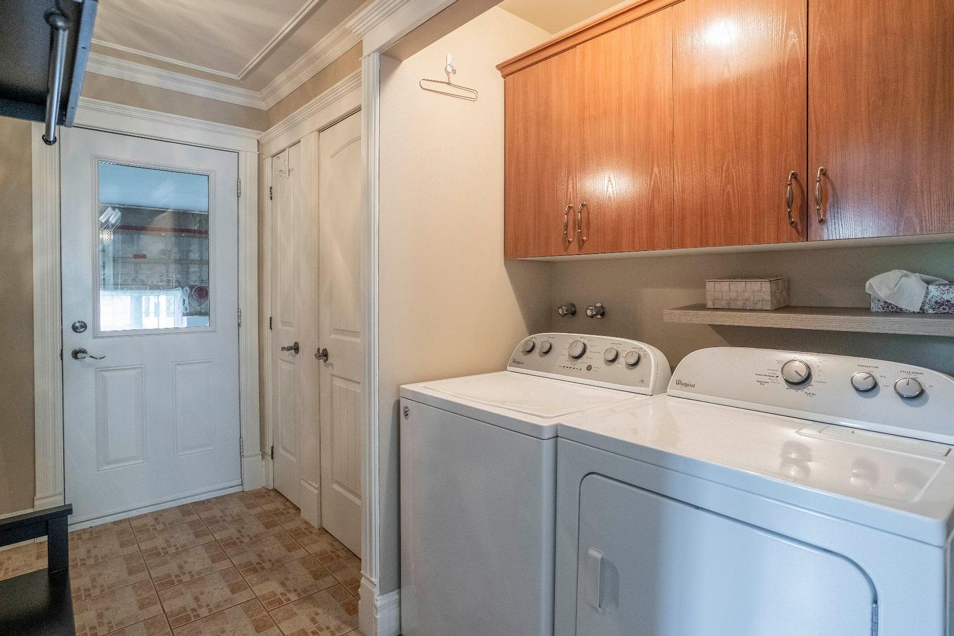 Hall d'entrée/Vestibule - 1732 167E Rue, Saint-Georges, QC - Indoor Photo Showing Laundry Room