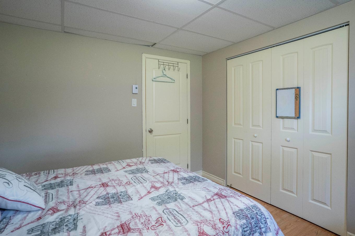 Chambre à coucher - 1732 167E Rue, Saint-Georges, QC - Indoor Photo Showing Bedroom