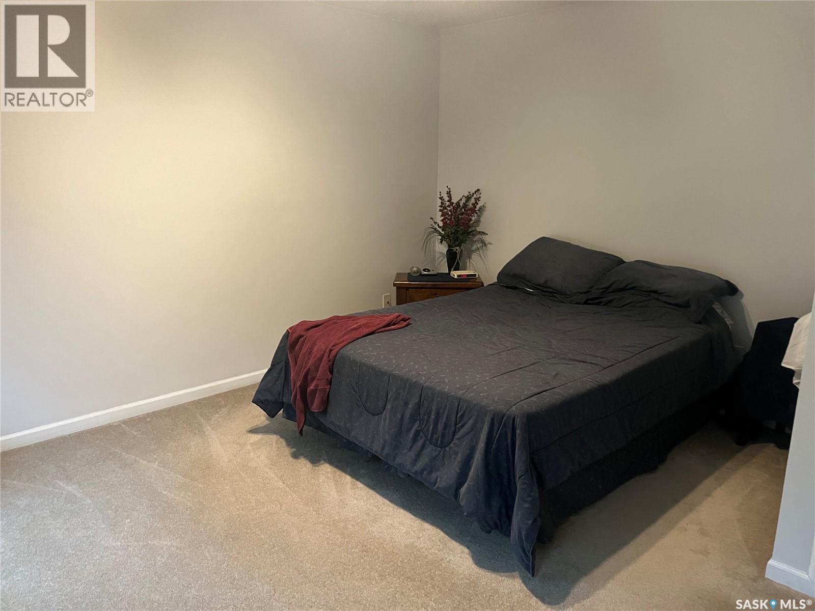 1000 Railway Avenue W, Foam Lake, SK - Indoor Photo Showing Bedroom