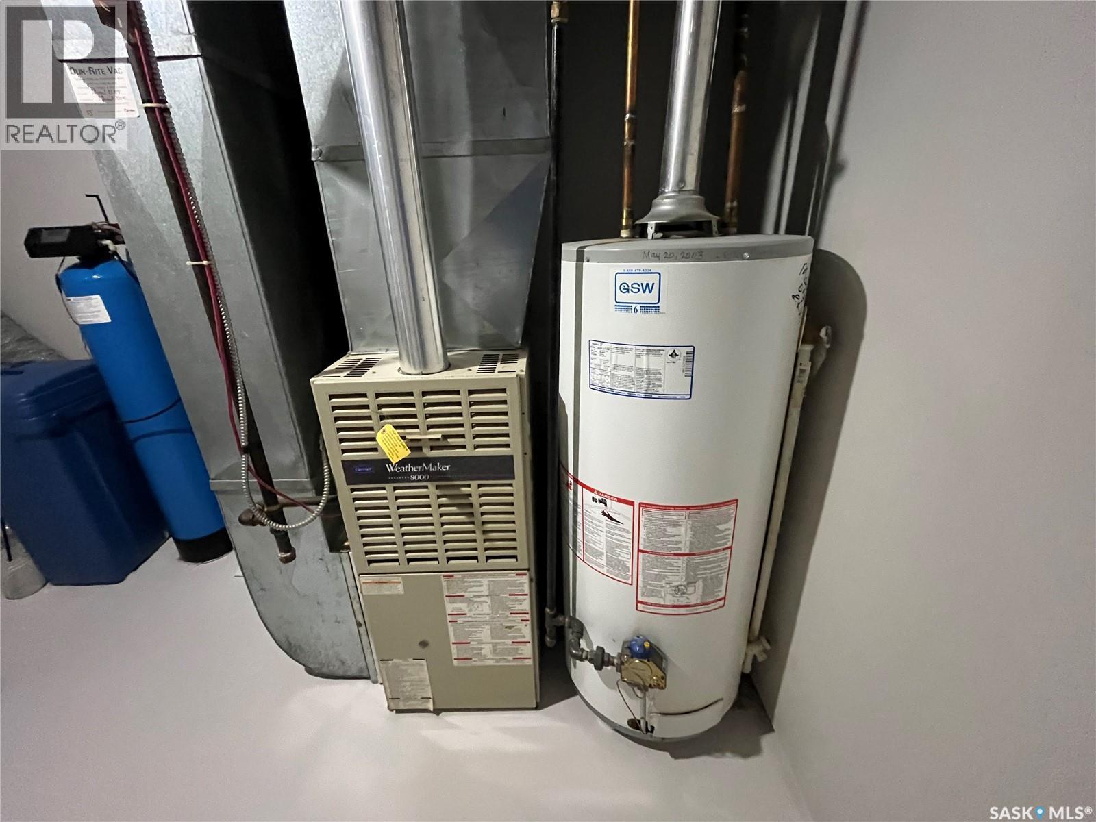 1000 Railway Avenue W, Foam Lake, SK - Indoor Photo Showing Basement