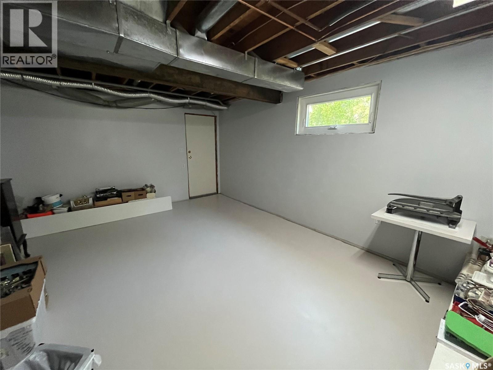 1000 Railway Avenue W, Foam Lake, SK - Indoor Photo Showing Basement