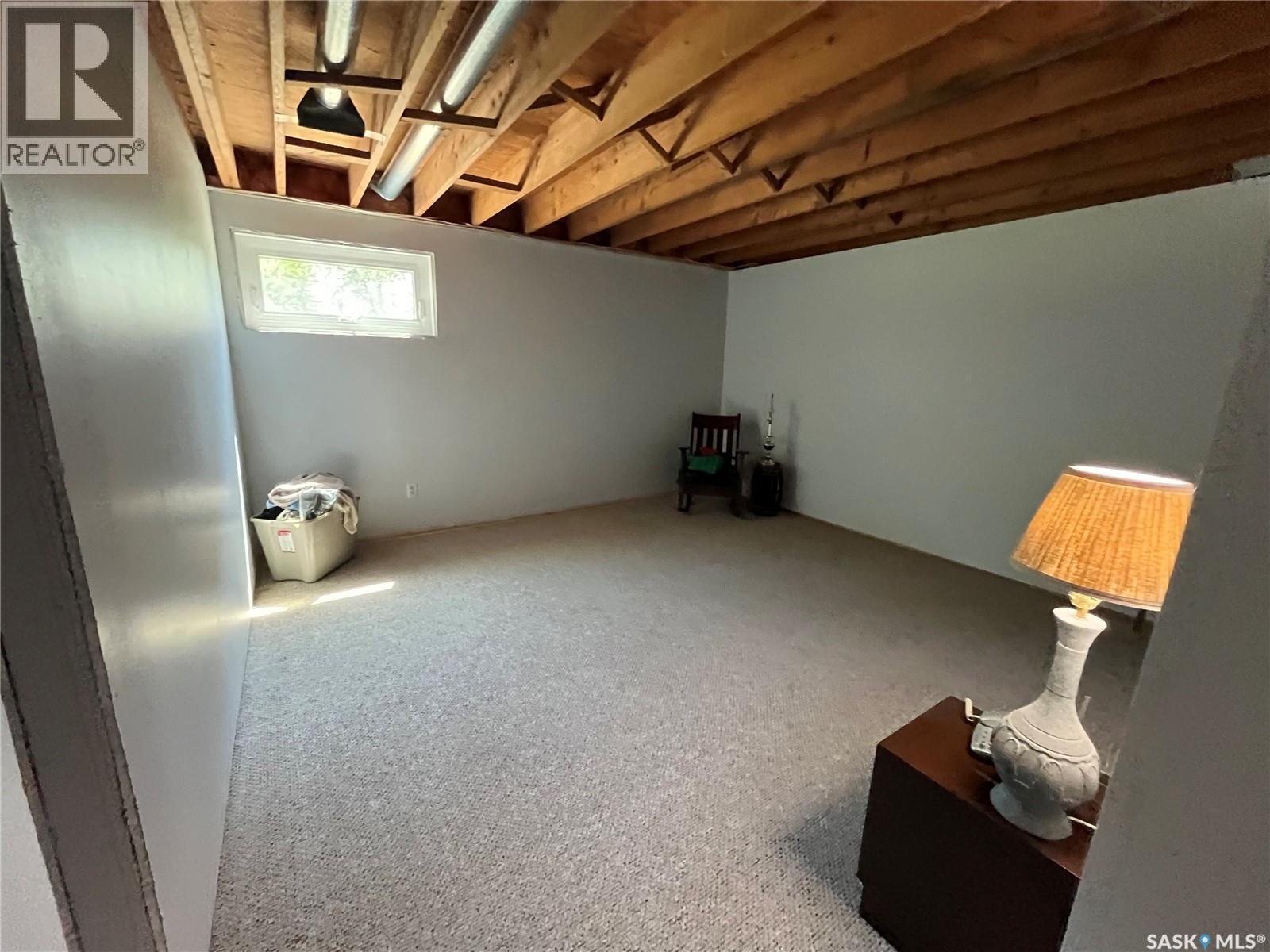 1000 Railway Avenue W, Foam Lake, SK - Indoor Photo Showing Basement