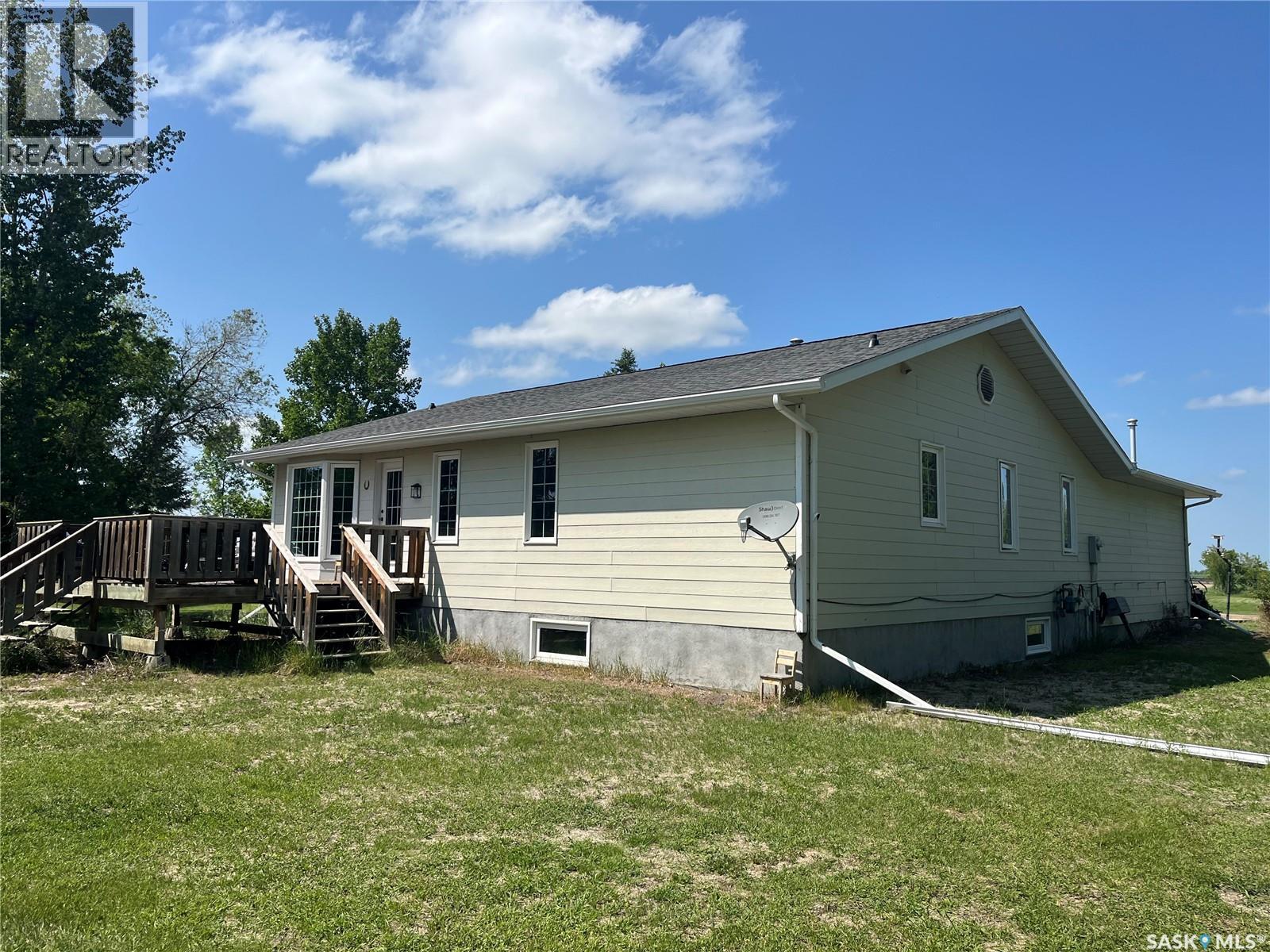 1000 Railway Avenue W, Foam Lake, SK - Outdoor With Exterior