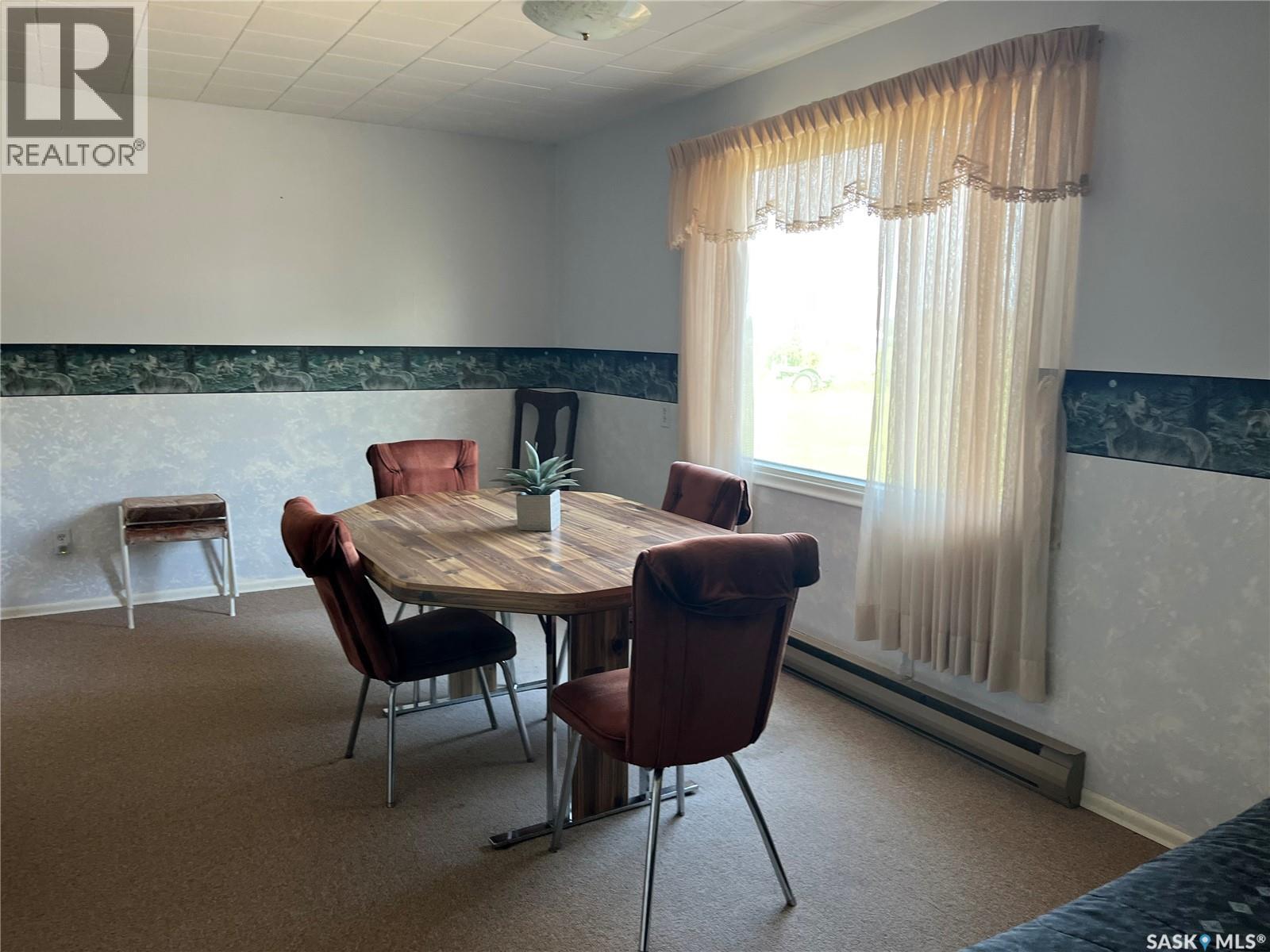 1000 Railway Avenue W, Foam Lake, SK - Indoor Photo Showing Dining Room