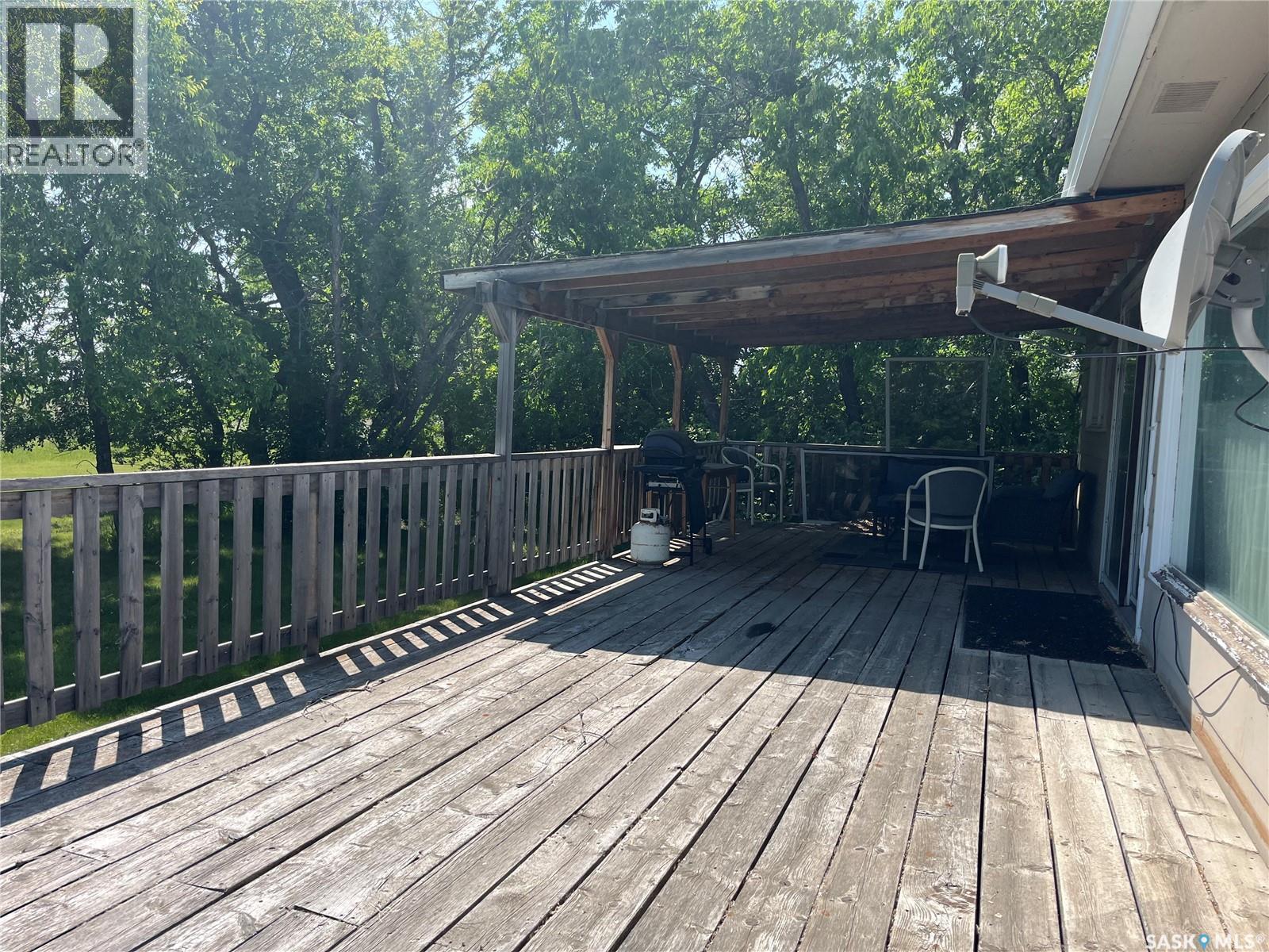 1000 Railway Avenue W, Foam Lake, SK - Outdoor With Deck Patio Veranda With Exterior