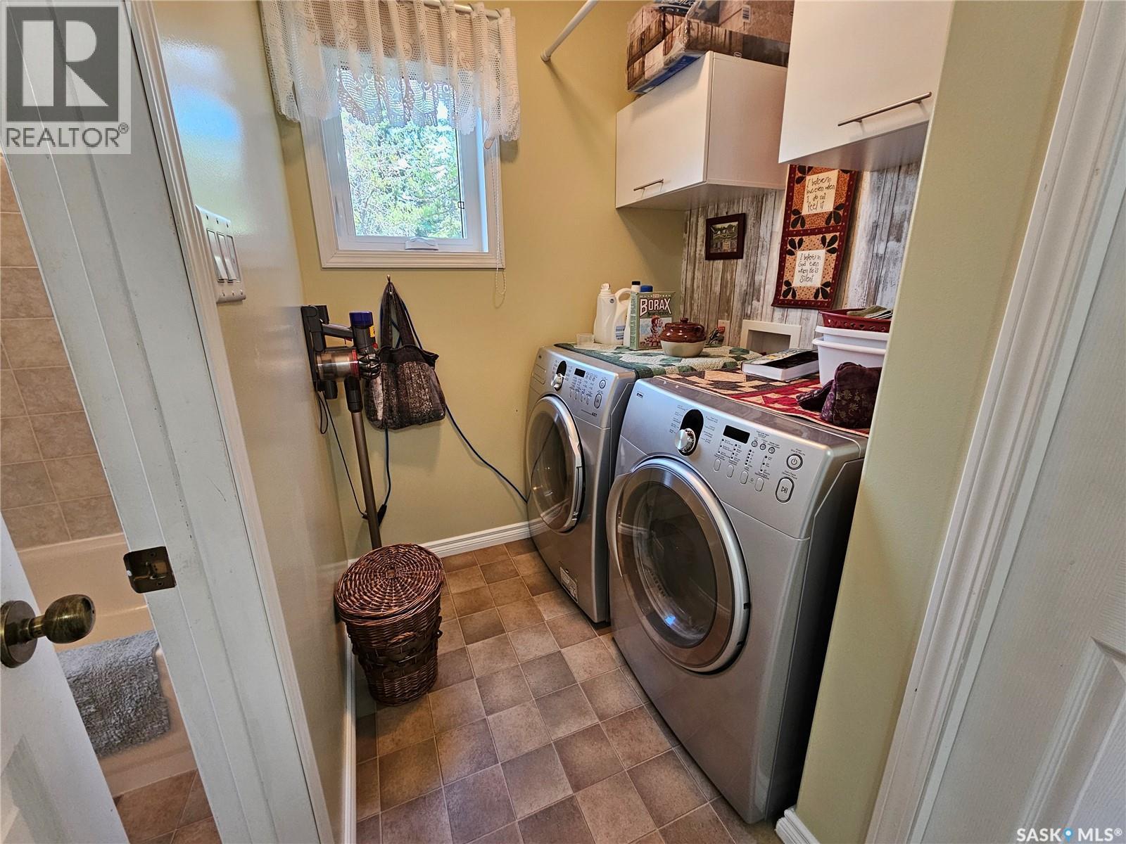 109 Aspen Drive, Meadow Lake Rm No.588, SK - Indoor Photo Showing Laundry Room