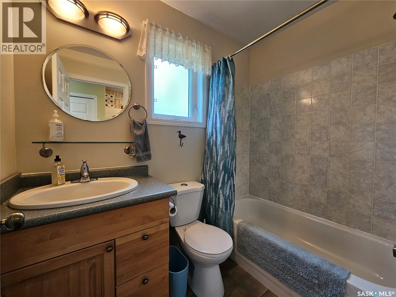 109 Aspen Drive, Meadow Lake Rm No.588, SK - Indoor Photo Showing Bathroom