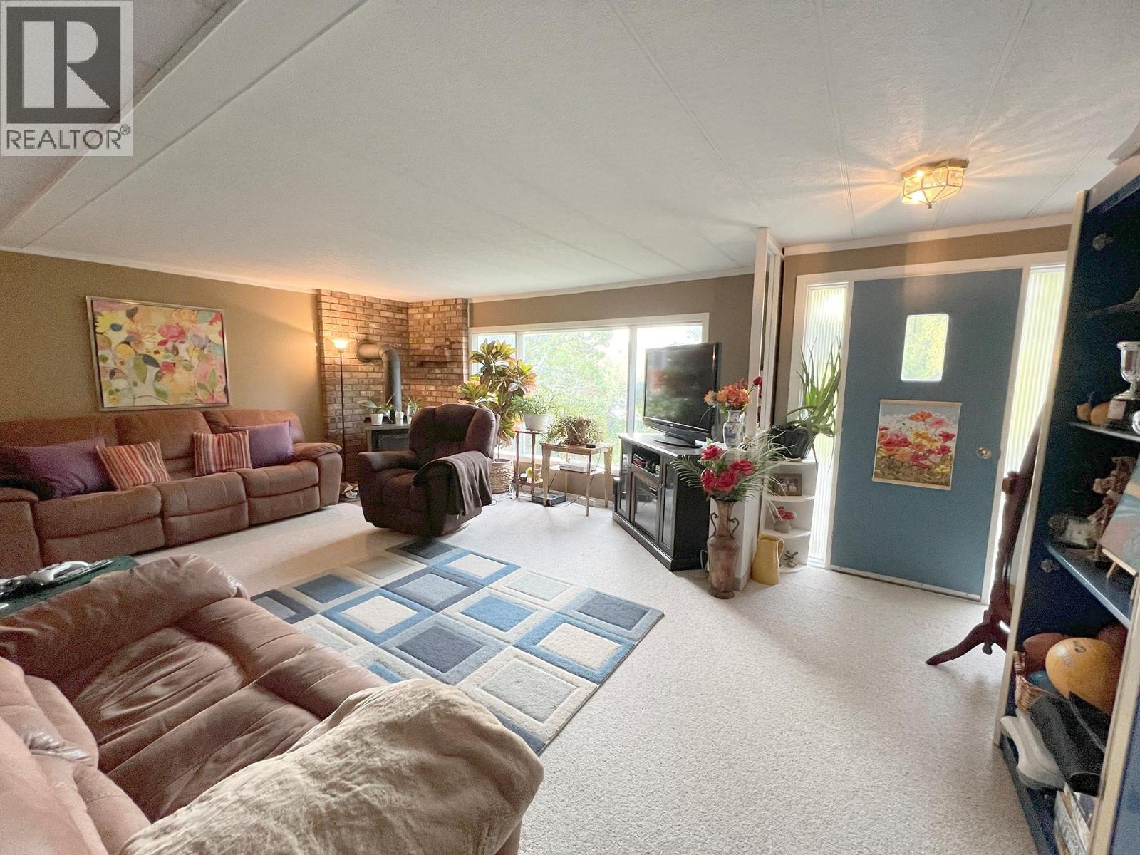 6288 Meadowland Crescent, Kamloops, BC