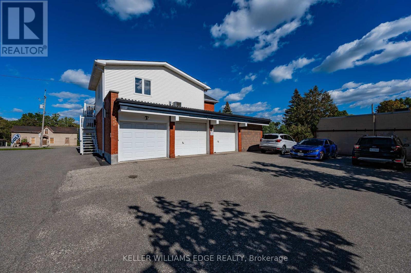 22 Mill Street S, Hamilton, ON