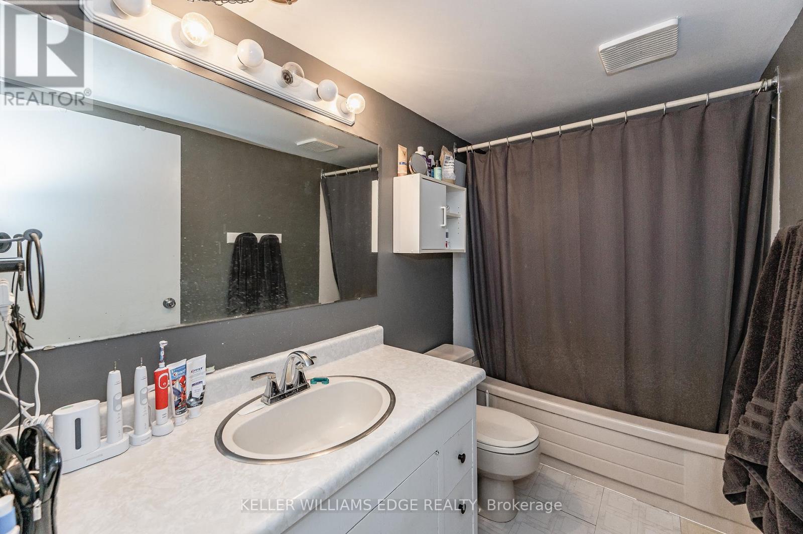 22 Mill Street S, Hamilton, ON