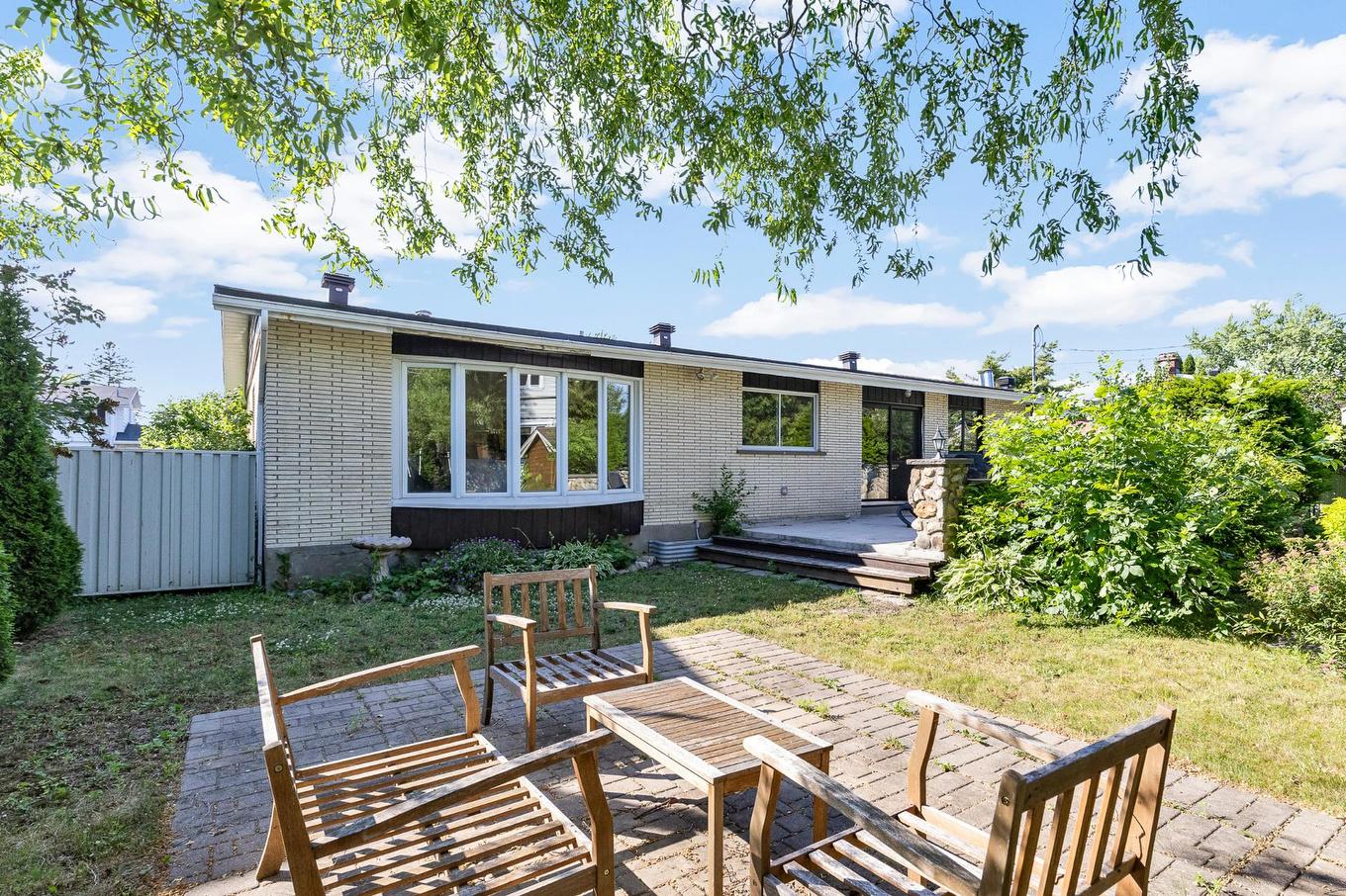 Backyard - 129 Rue Wilson, Dollard-Des-Ormeaux, QC - Outdoor