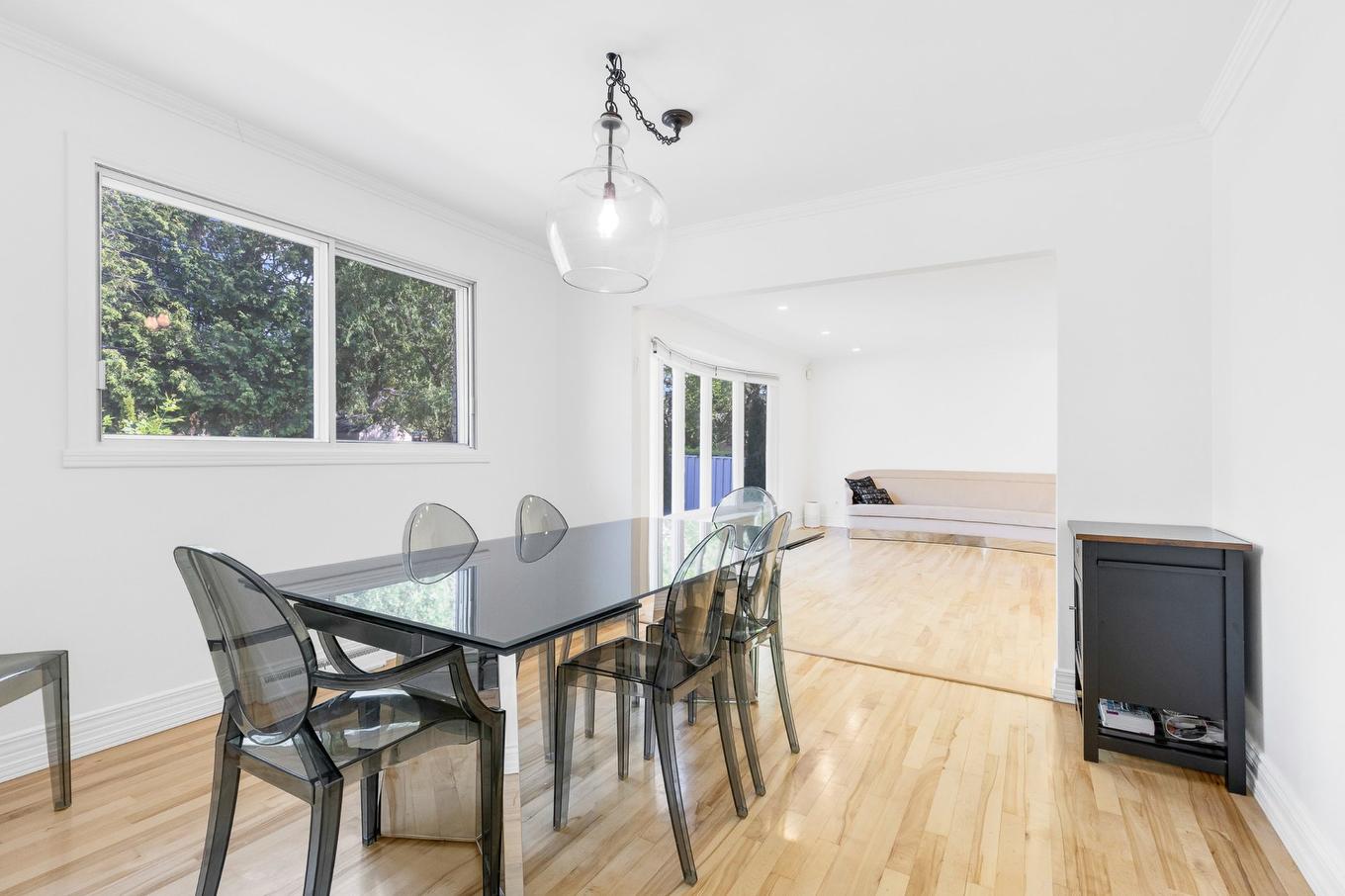 Dining room - 129 Rue Wilson, Dollard-Des-Ormeaux, QC - Indoor Photo Showing Dining Room