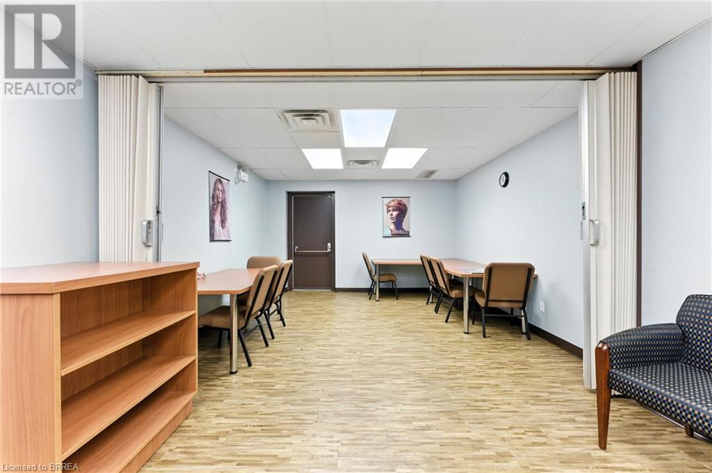 207 Greenwich Street, Brantford, ON