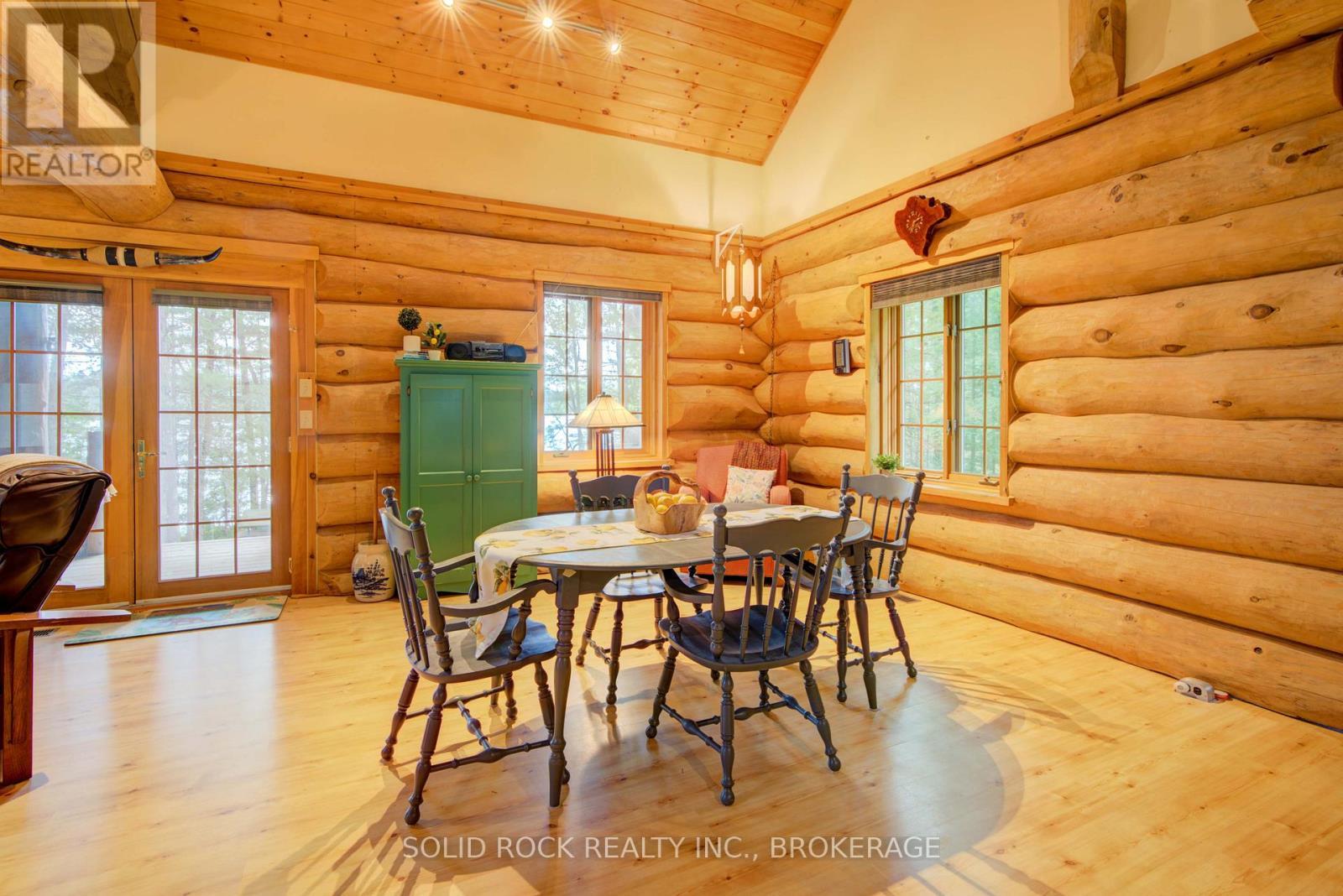 2091 Gull Lake Estates Lane, Frontenac (Frontenac North), ON - Indoor Photo Showing Dining Room