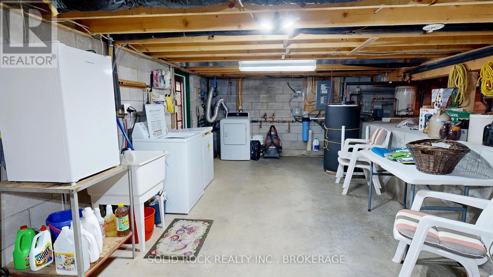 2091 Gull Lake Estates Lane, Frontenac (Frontenac North), ON - Indoor Photo Showing Laundry Room