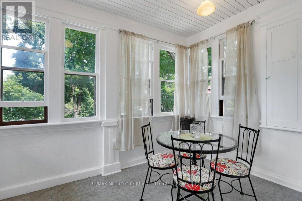 154 Quarry Avenue, Renfrew, ON - Indoor