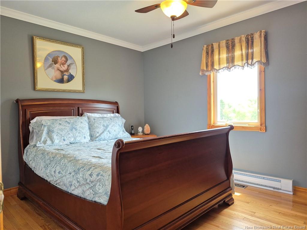 25 Bayshore Dr, Bathurst, NB