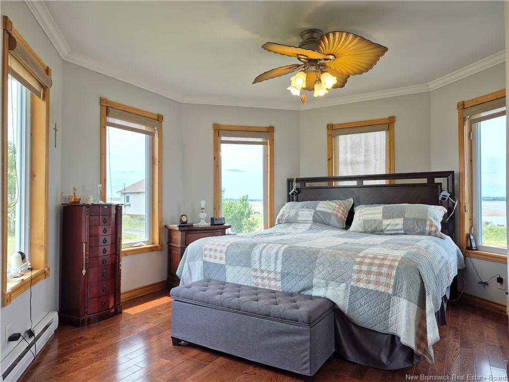 25 Bayshore Dr, Bathurst, NB