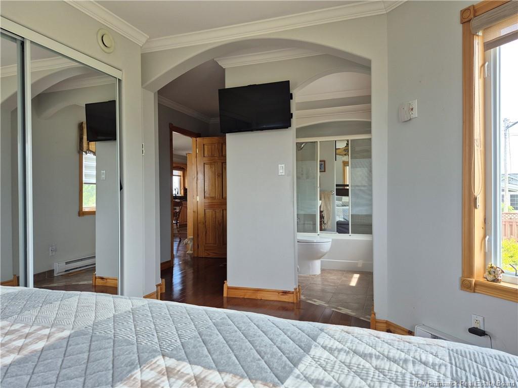 25 Bayshore Dr, Bathurst, NB