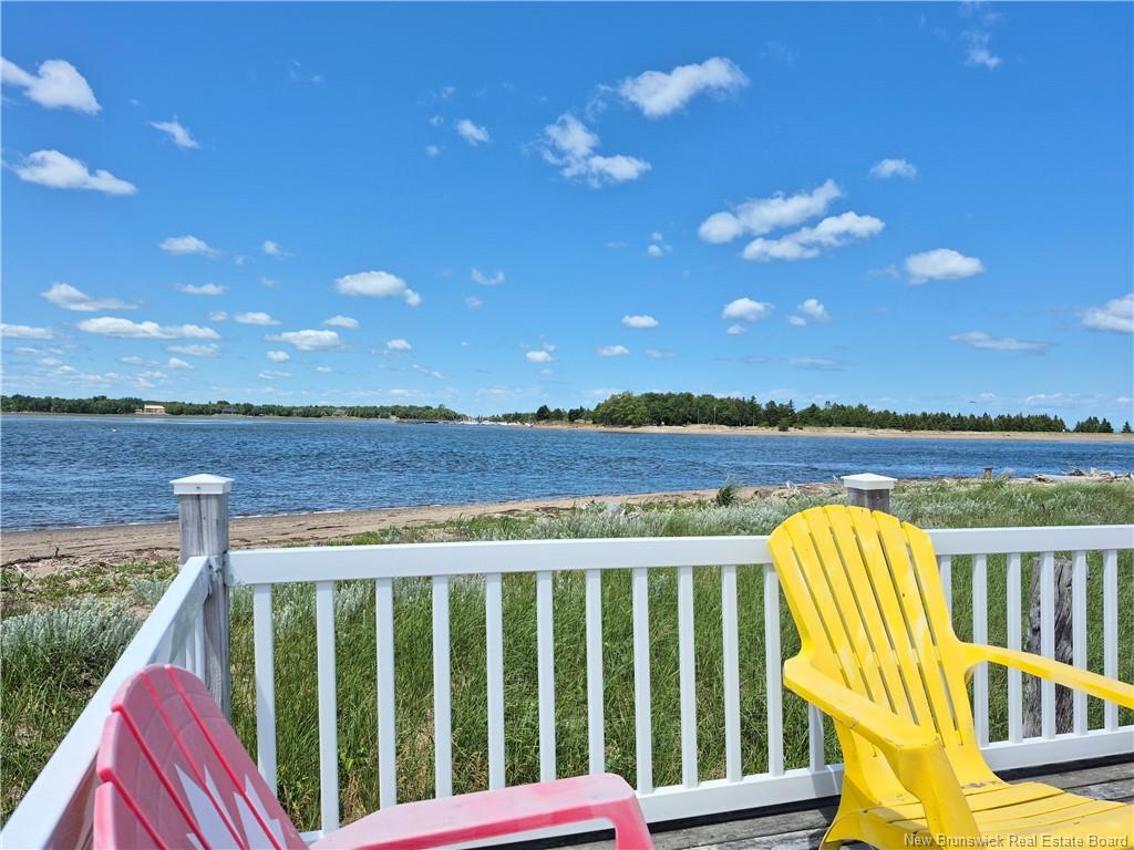 25 Bayshore Dr, Bathurst, NB