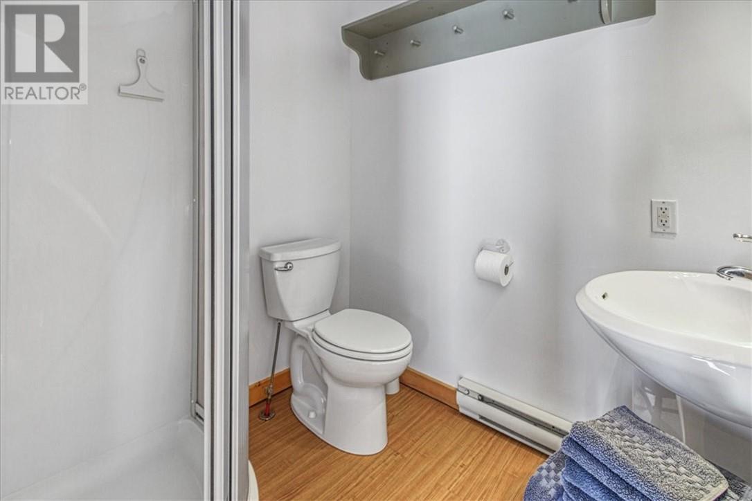322 Cosby Subd Road, Mindemoya, ON - Indoor Photo Showing Bathroom