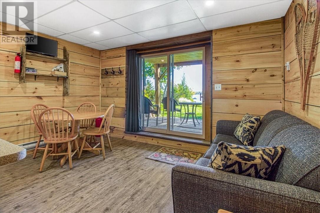 322 Cosby Subd Road, Mindemoya, ON - Indoor