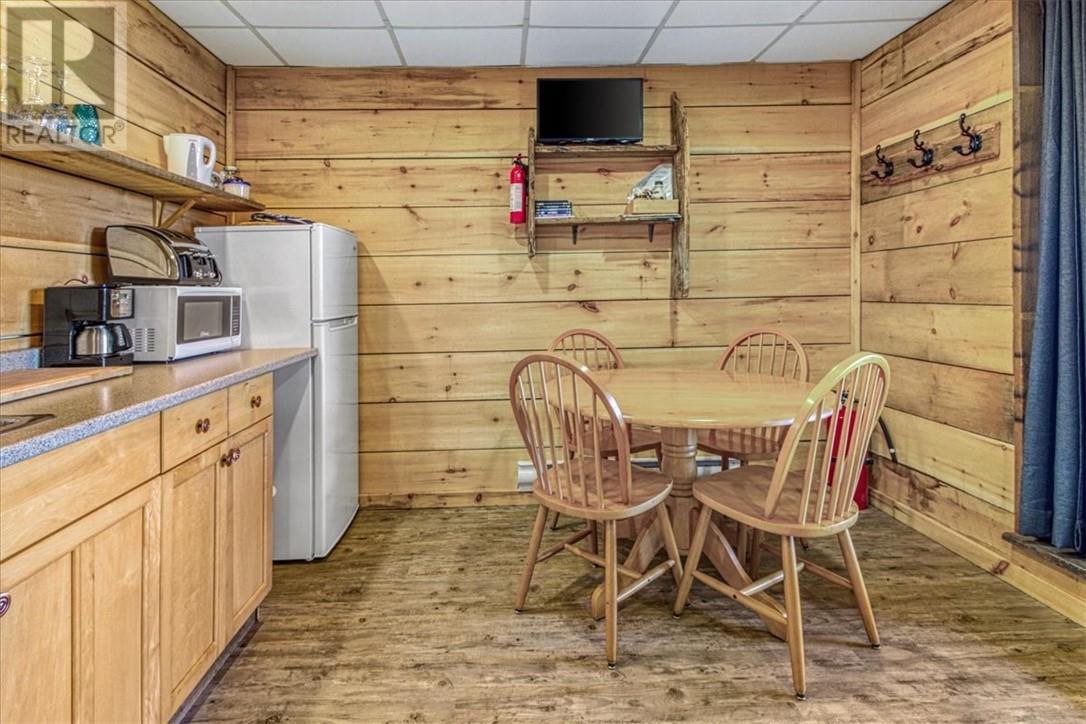 322 Cosby Subd Road, Mindemoya, ON - Indoor Photo Showing Other Room