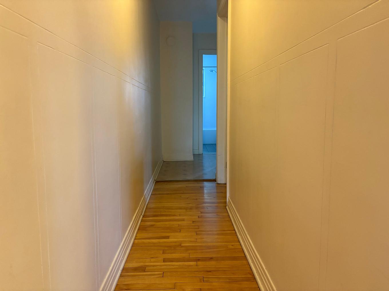 Corridor - 3-4729 Rue Hochelaga, Montréal (Mercier/Hochelaga-Maisonneuve), QC - Indoor Photo Showing Other Room