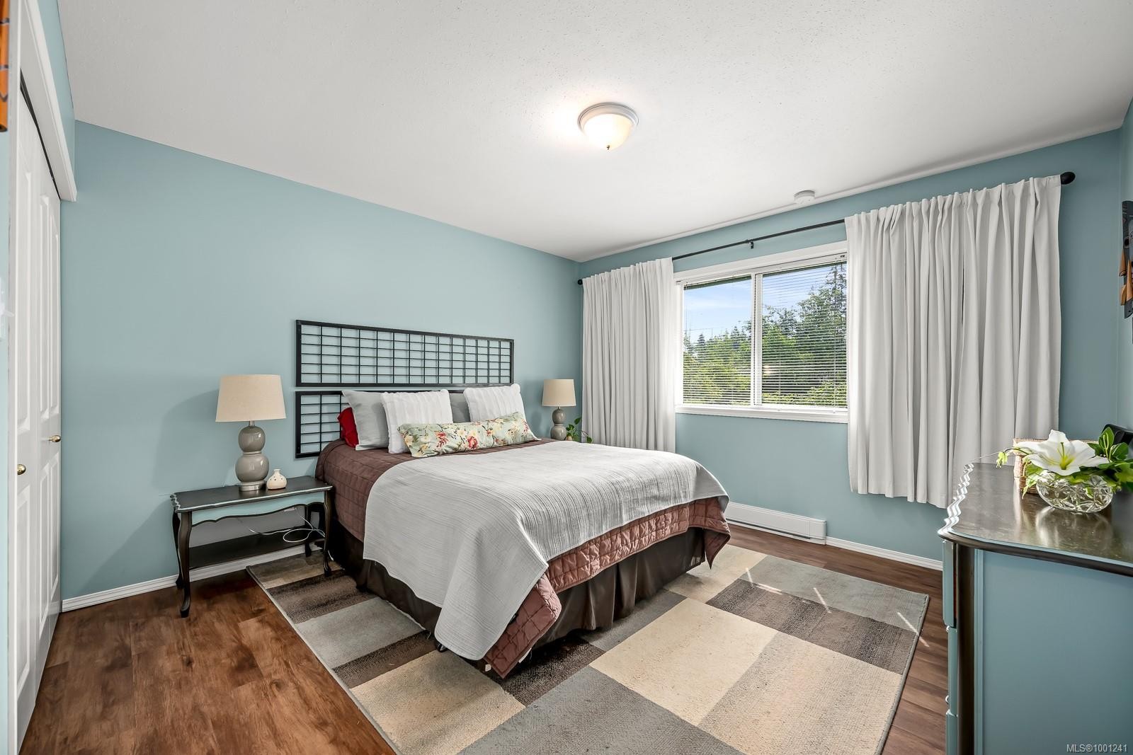 6576 Poulton Rd, Merville, BC