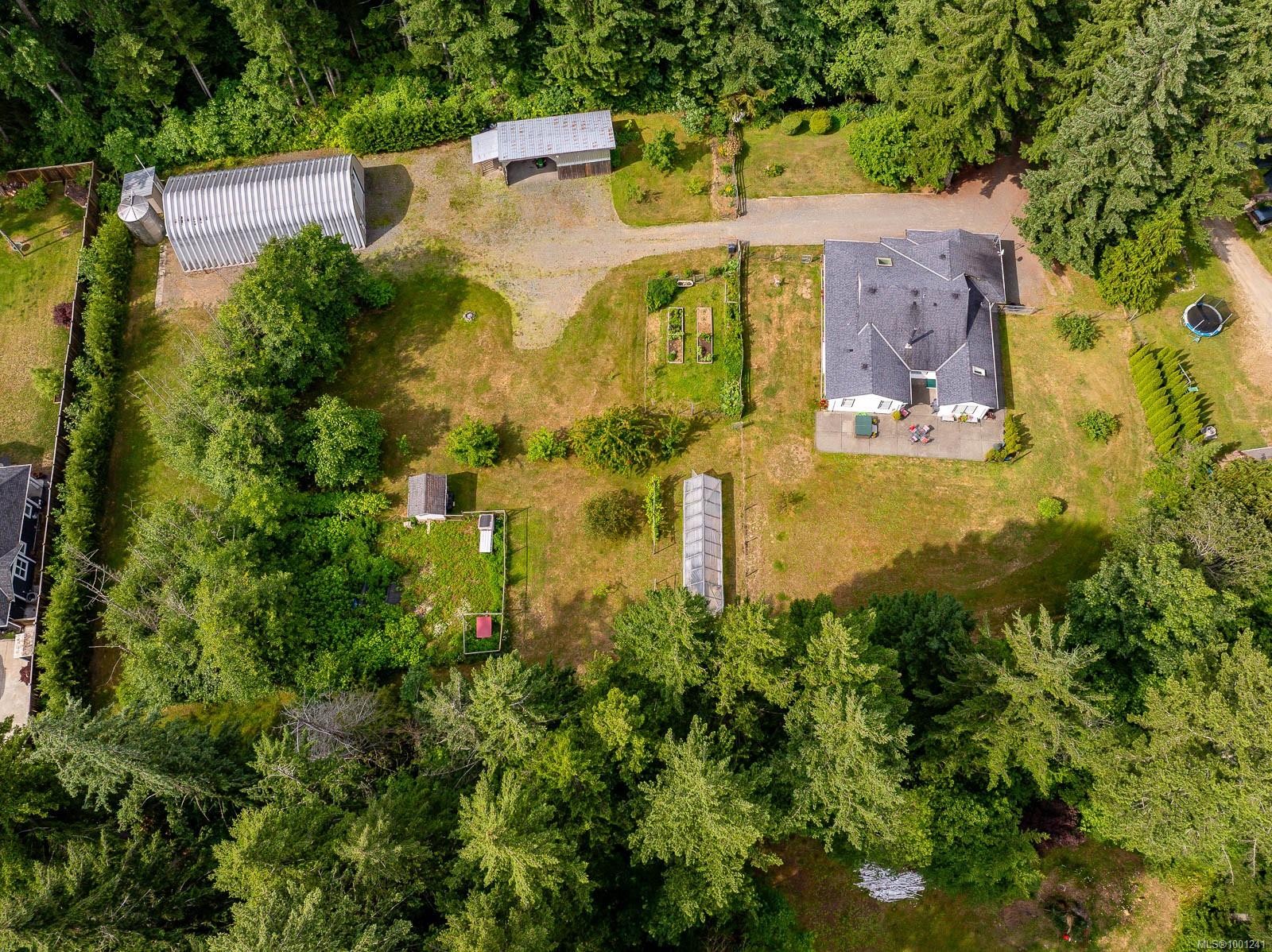 6576 Poulton Rd, Merville, BC