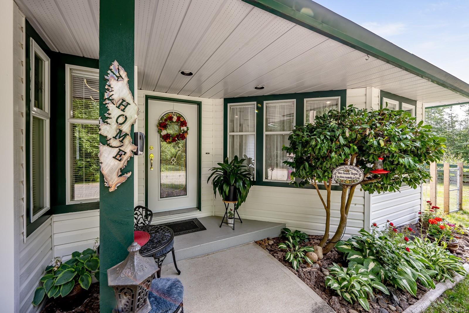 6576 Poulton Rd, Merville, BC