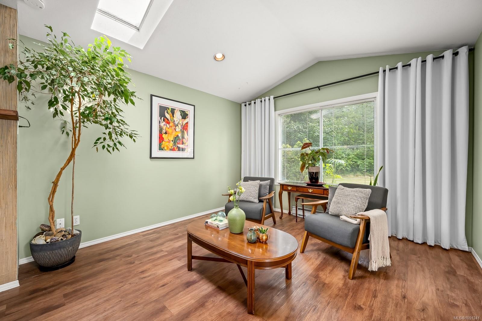 6576 Poulton Rd, Merville, BC