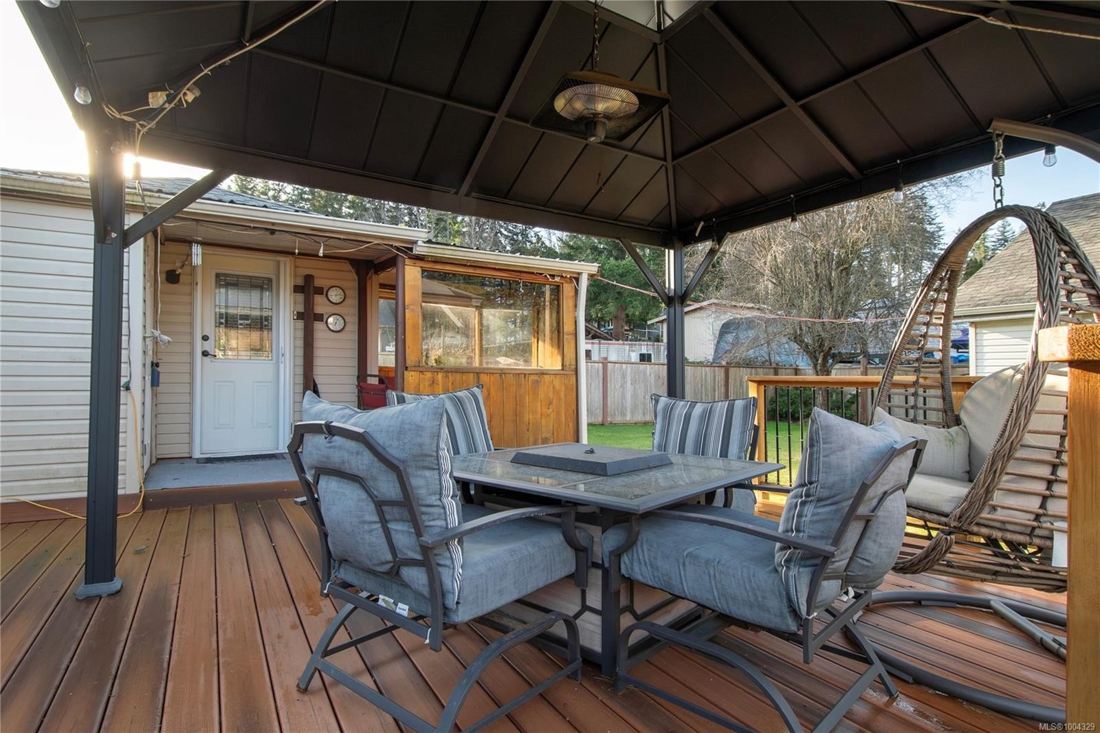 2742 Vargo Rd, Campbell River, BC