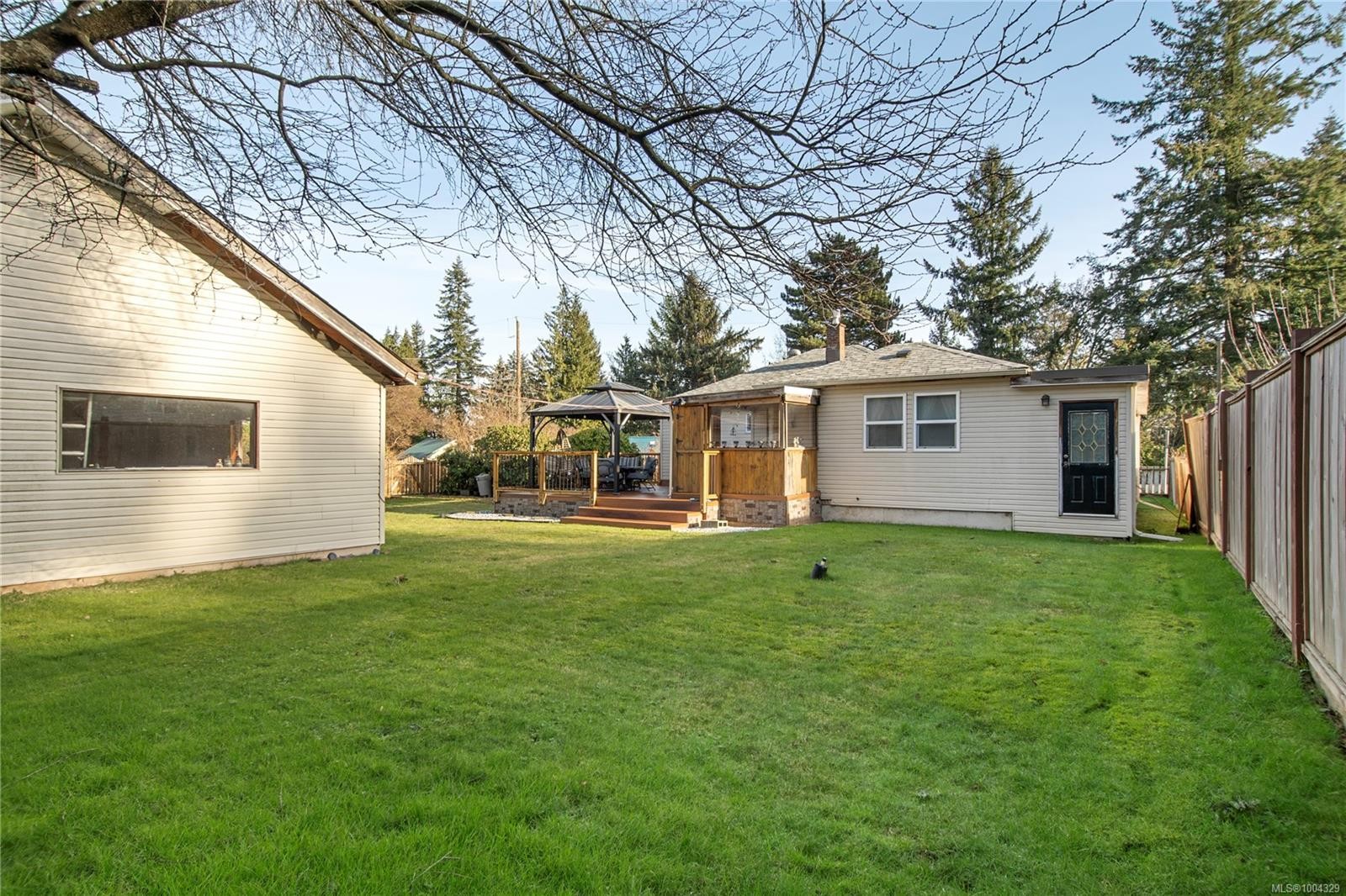 2742 Vargo Rd, Campbell River, BC