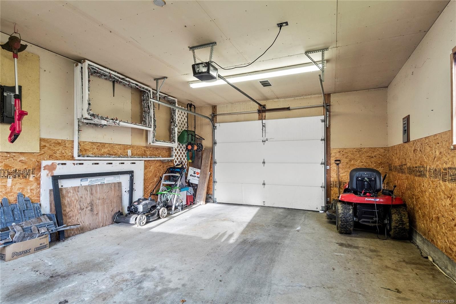 2742 Vargo Rd, Campbell River, BC