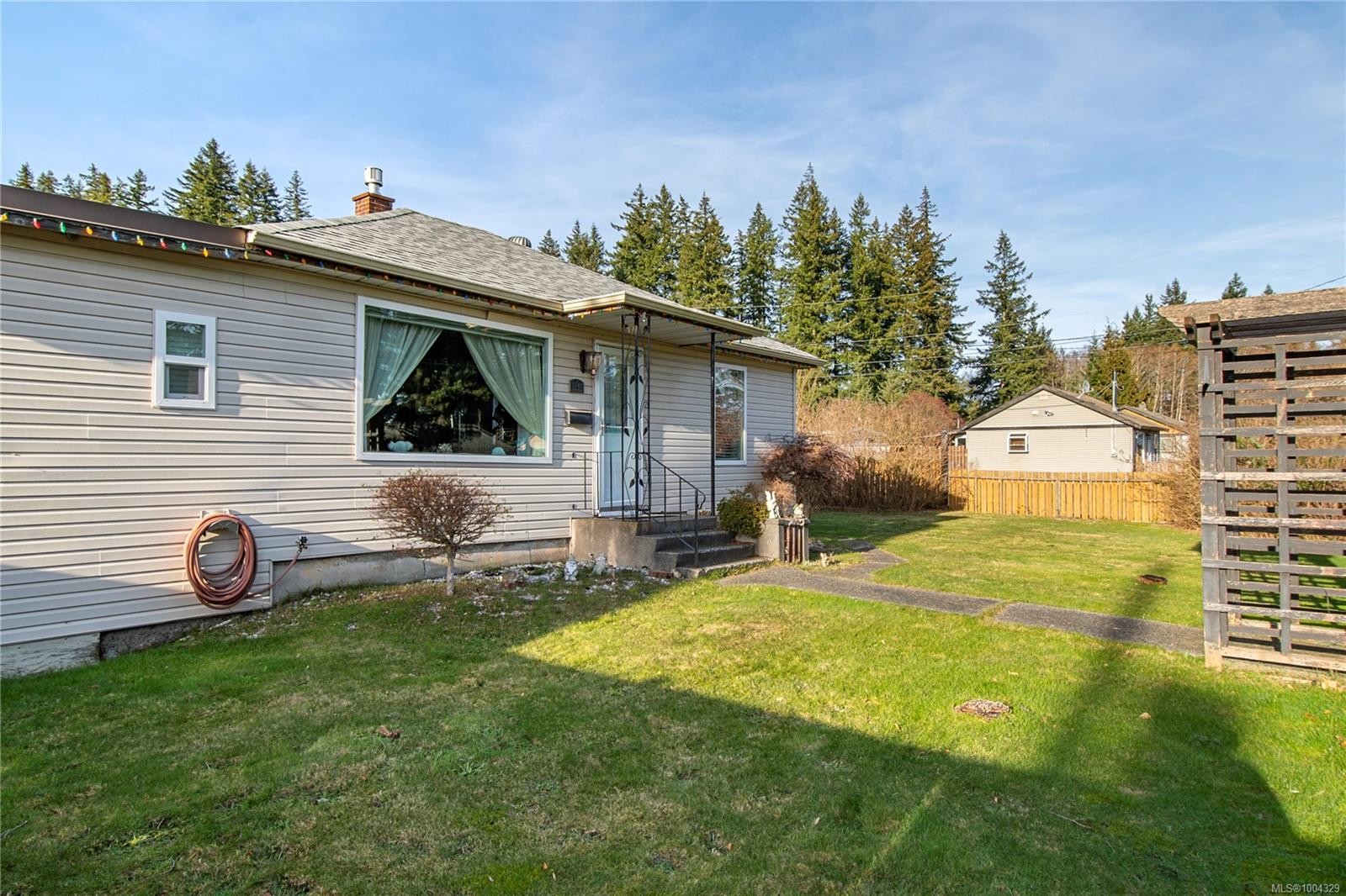 2742 Vargo Rd, Campbell River, BC