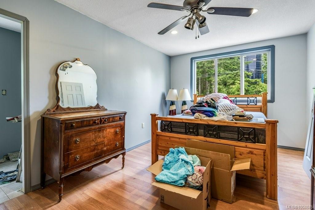 2524 Macaulay Rd, Black Creek, BC