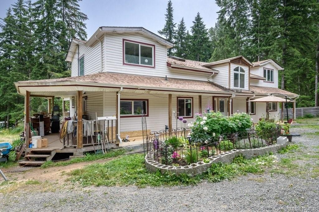 2524 Macaulay Rd, Black Creek, BC