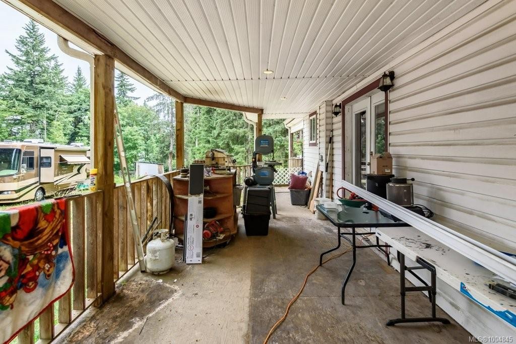 2524 Macaulay Rd, Black Creek, BC