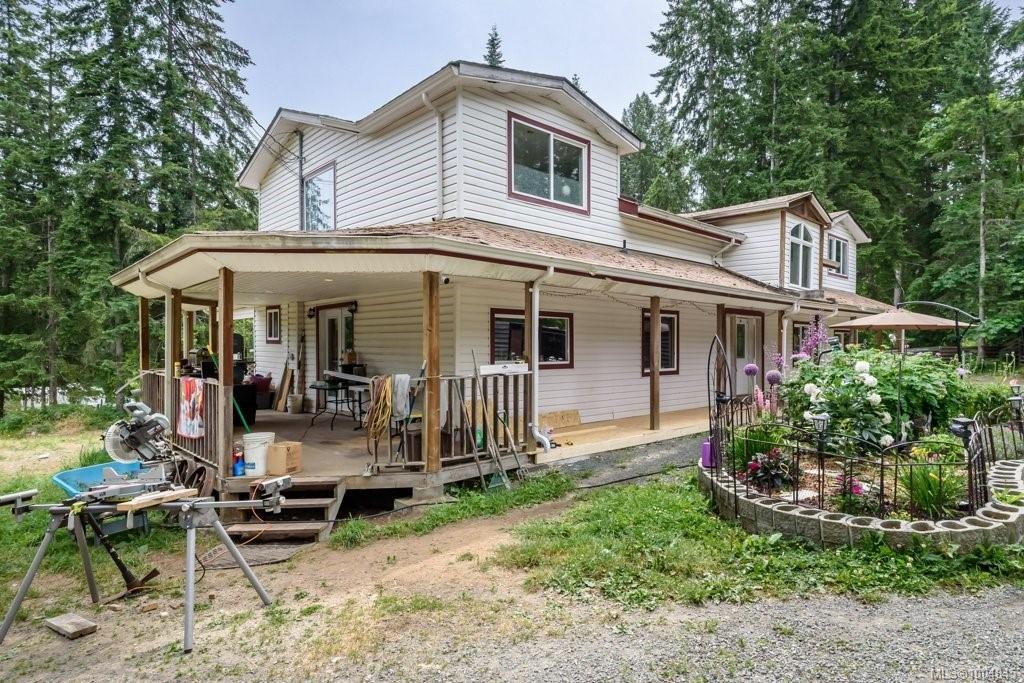 2524 Macaulay Rd, Black Creek, BC