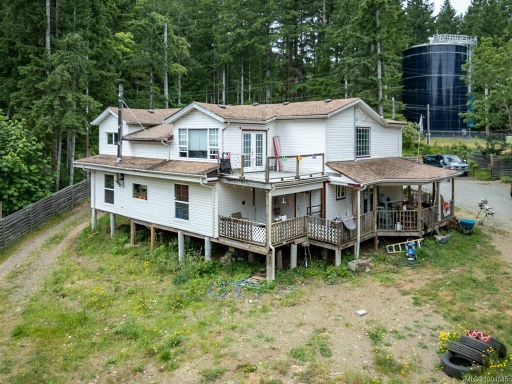 2524 Macaulay Rd, Black Creek, BC